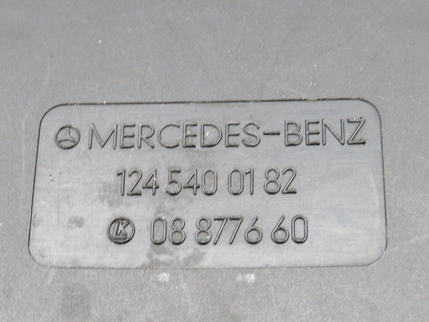 31295 Mercedes-Benz S124 220TE Wagon Fuse Box 1245401850 1245400282 1245400182