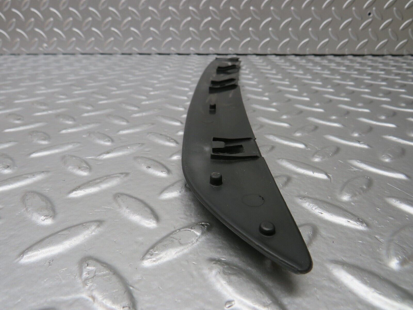 25637 Mercedes-Benz W123 200 C Pillar Exterior Plastic Trim Right Side
