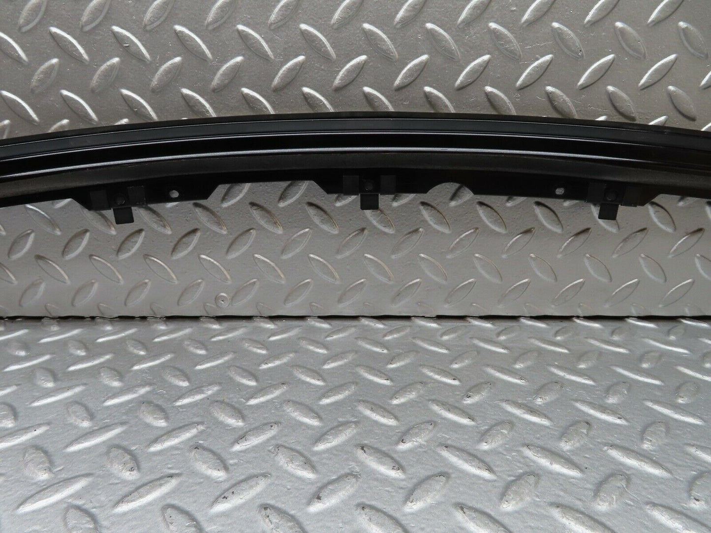 19924 Mercedes-Benz R129 300SL Coupe Front Windscreen Top Chrome Trim