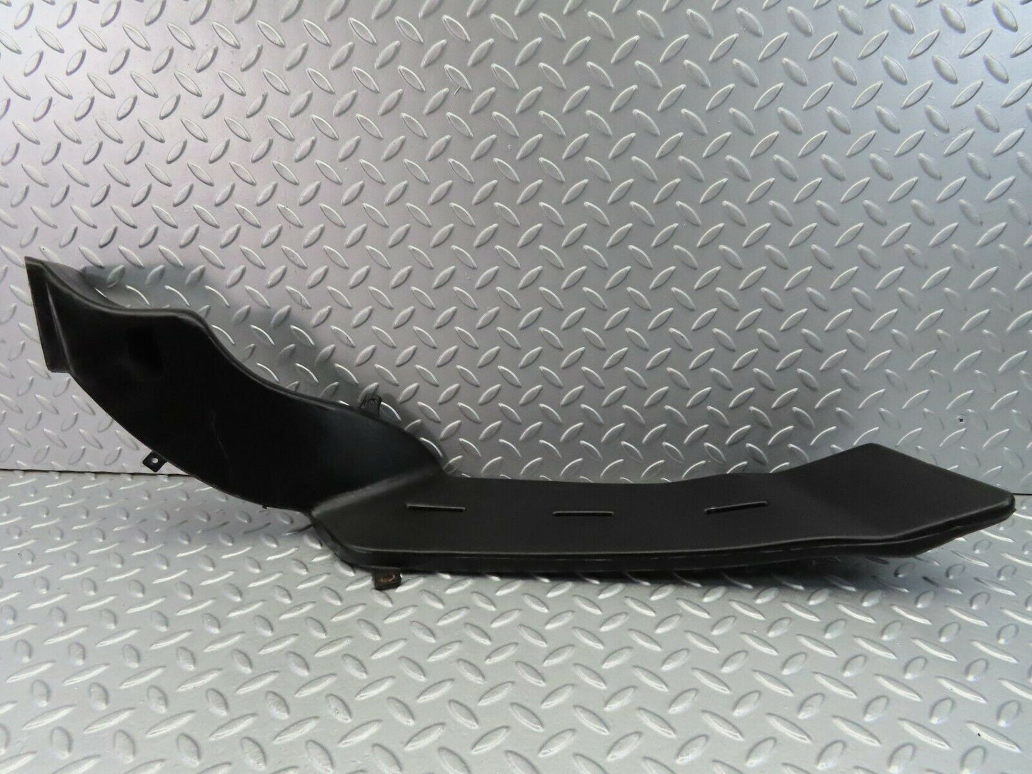 7825 Mercedes-Benz W115 220D Heater Air Duct Vent Left 1158310145