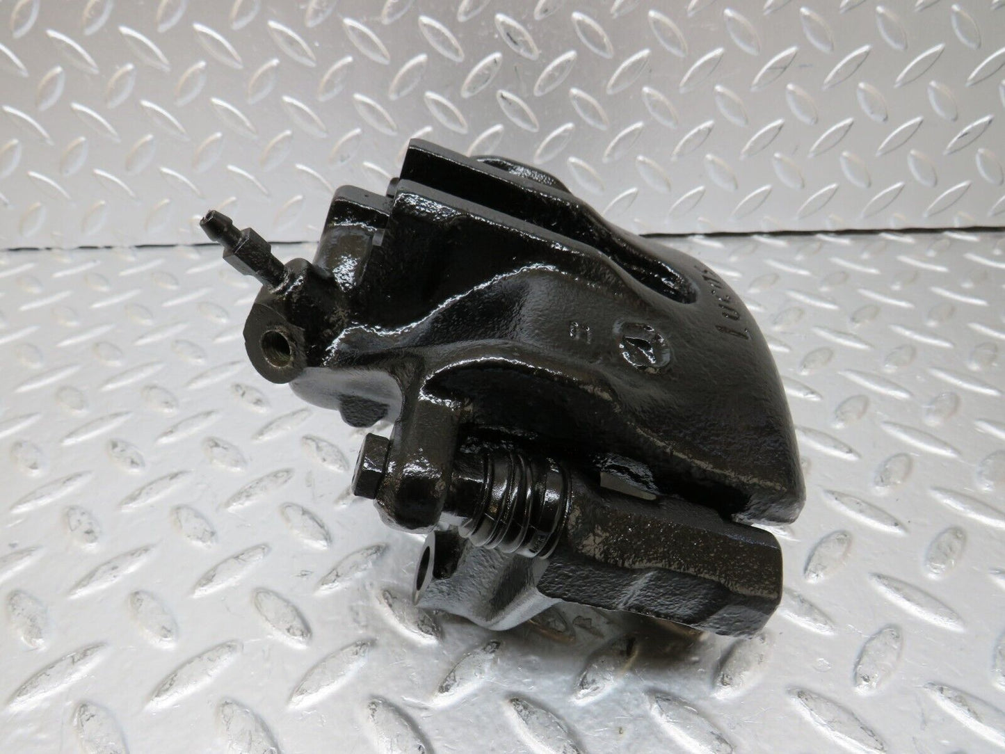 25980 Mercedes-Benz W124 280E Front Left Brake Caliper 32322047/7