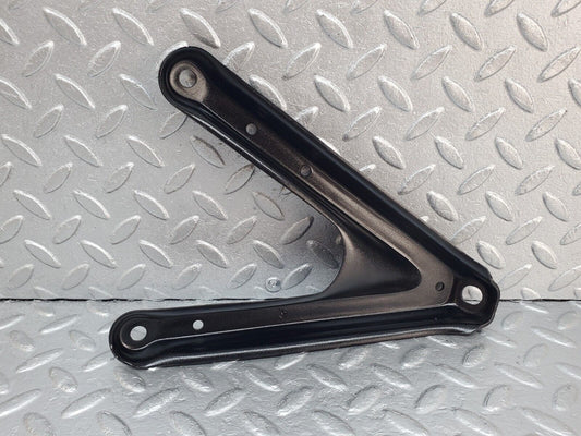 44810 Mercedes-Benz W124 220E Air Intake Manifold Bracket