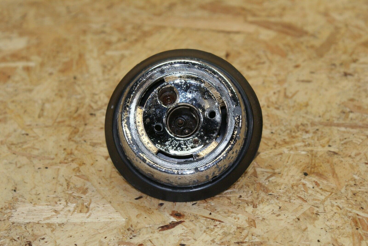 2291 Mercedes-Benz W105 219 PONTON Turn Signal Light Housing With Rubber