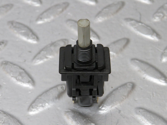 34906 Mercedes-Benz W210 320E Door Contact Switch 2018202110 2024270073