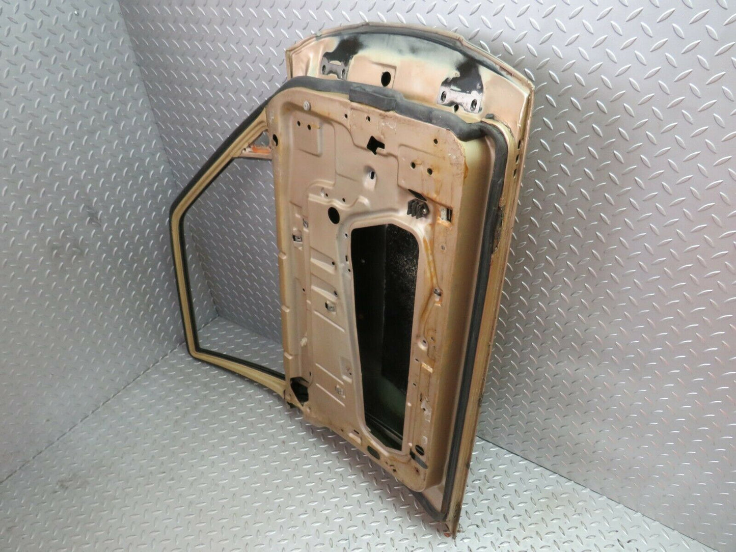 24104 Mercedes-Benz W123 280E Front Left Door