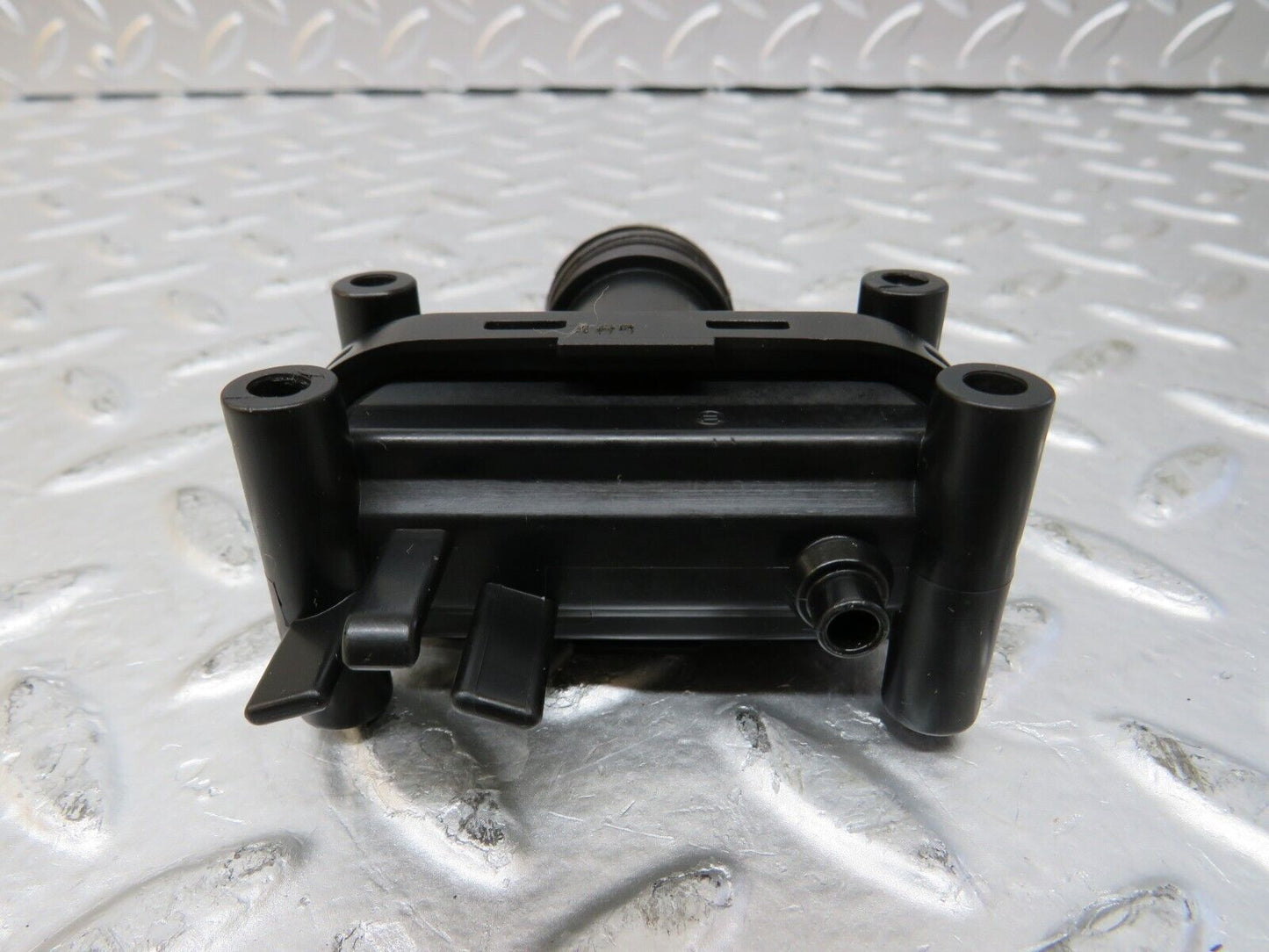25922 Mercedes-Benz W124 280E Door Lock Vacuum Actuator