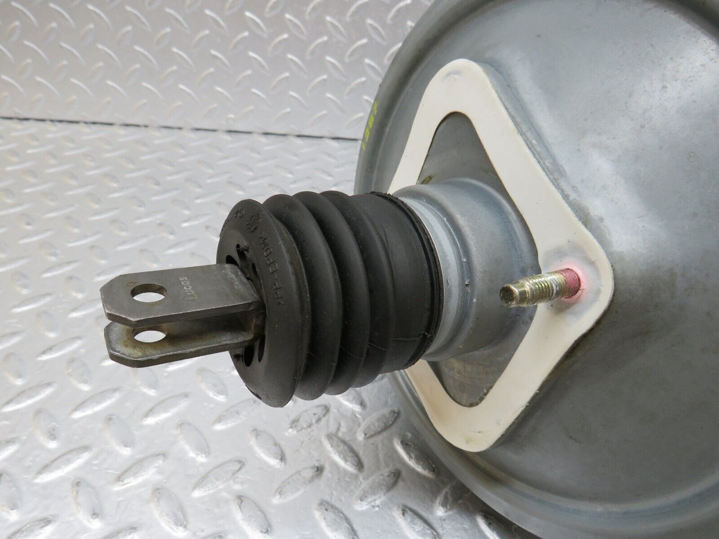 34850 Mercedes-Benz W210 320E Brake Booster Lucas 0054303330