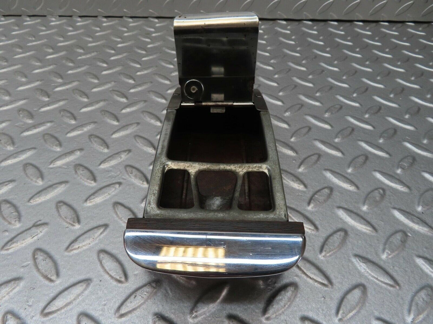 13173 Mercedes-Benz W111 220S Centre Console Ashtray Wood Finish