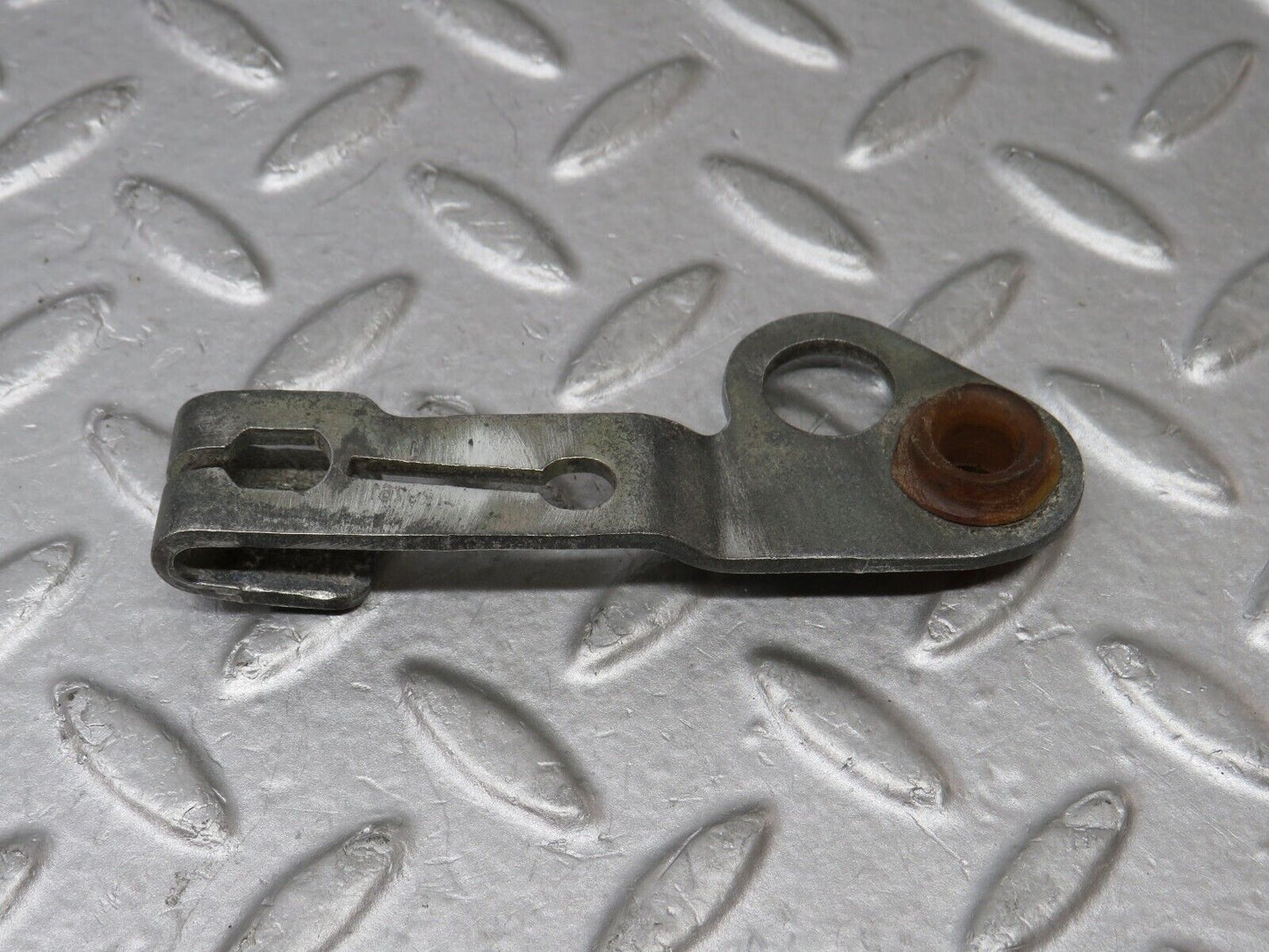 36337 Mercedes-Benz W126 420SE Automatic Gearbox Linkage Bracket