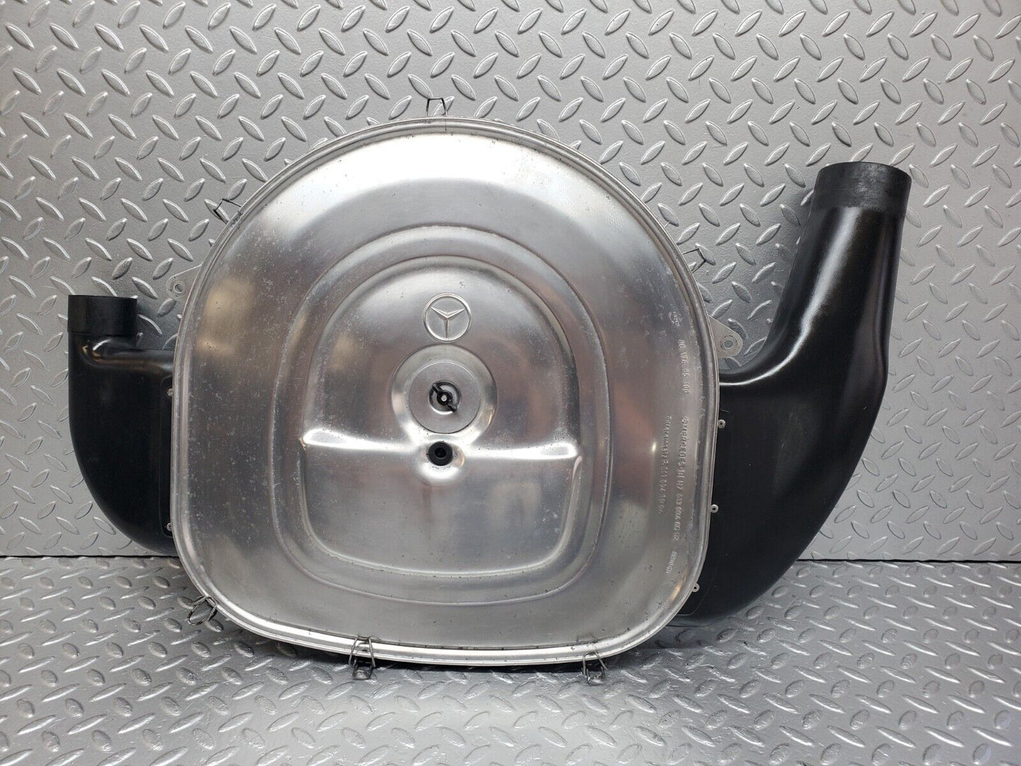 45872 Mercedes-Benz W126 420SE Aluminium Air Filter Box Housing 0130946802