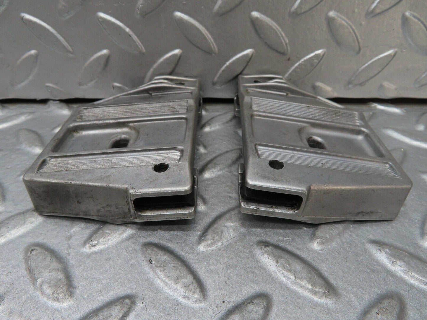 17394 Mercedes-Benz R129 300SL Coupe Door Window Guide Pad Pair 1247250132