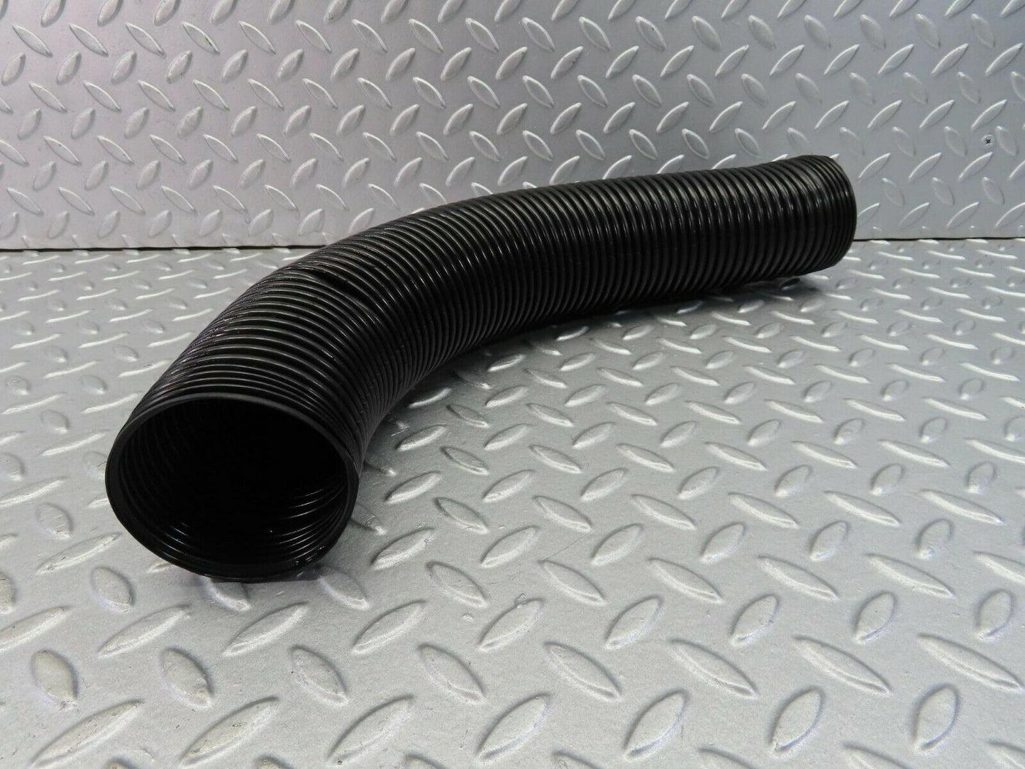 7878 Mercedes-Benz W115 220D Heater Pipe Air Pipe