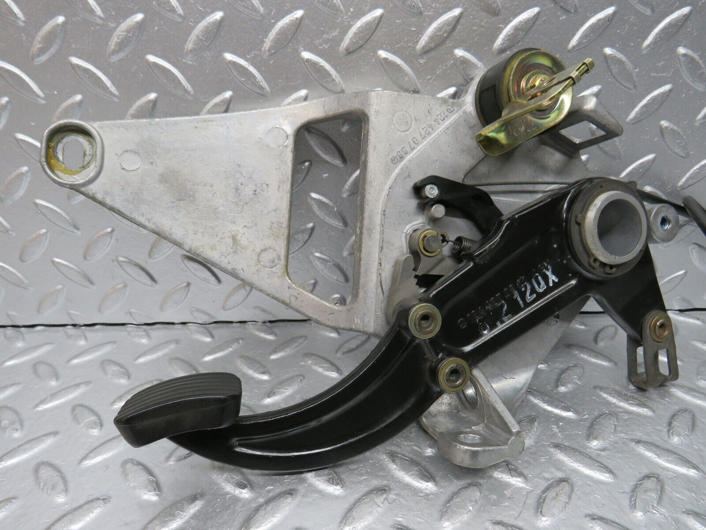 30437 Mercedes-Benz W124 230E Parking Brake Pedal 1244270736 1244270801