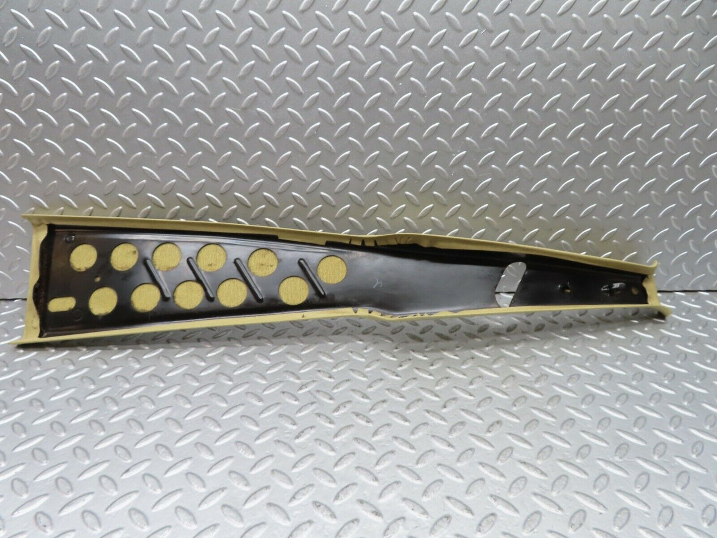 21044 Mercedes-Benz W123 230E B Pillar Cover Left Side Beige