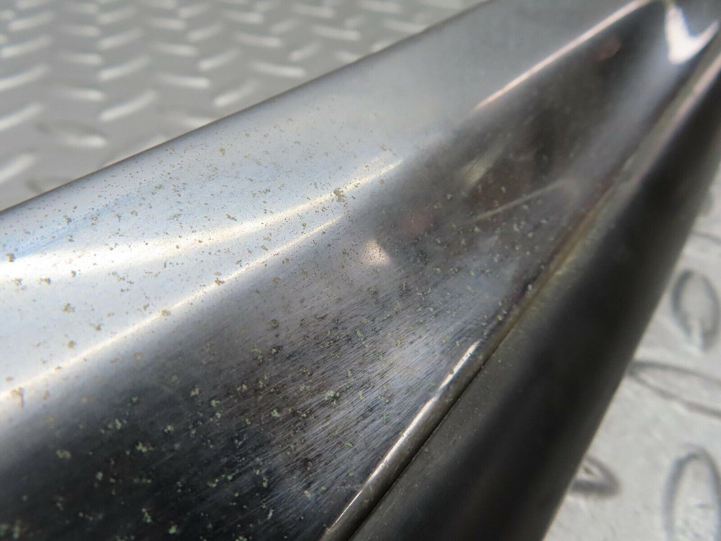 14410 Mercedes-Benz W116 350SE Front Right Upper Bumper Corner
