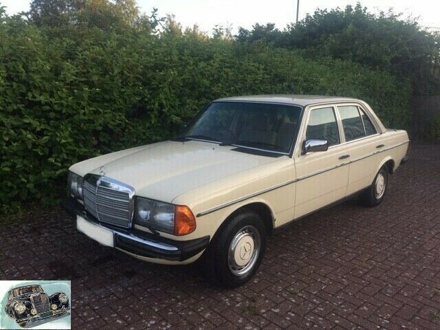15348 Mercedes-Benz W123 230E Windscreen Washer Pump