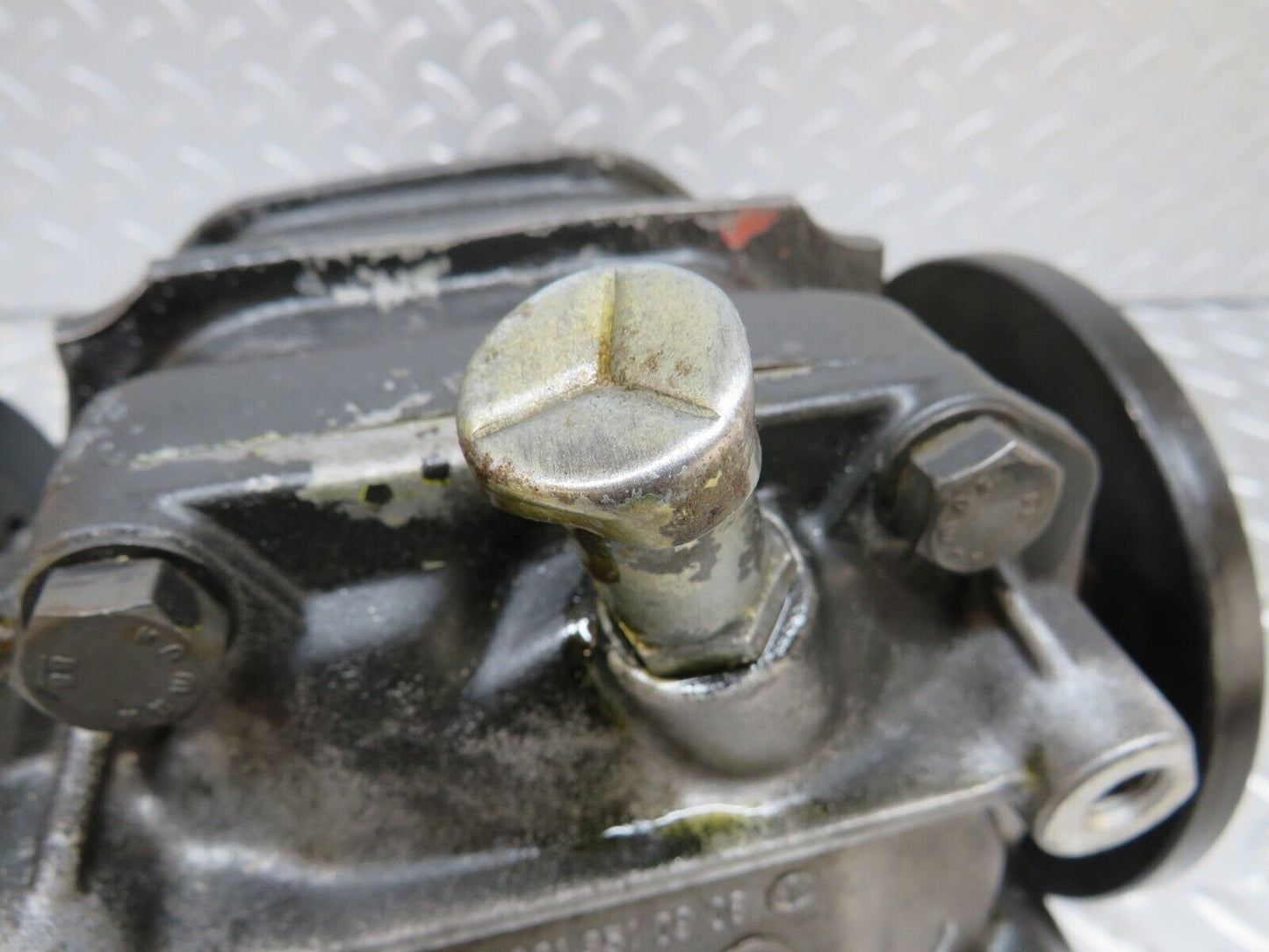 34262 Mercedes-Benz W201 190E Rear Differential Ratio 3.23 2013511401