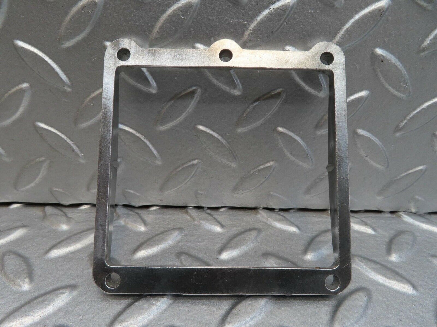 14385 Mercedes-Benz W116 350SE Fuse Box Flange 1165450049