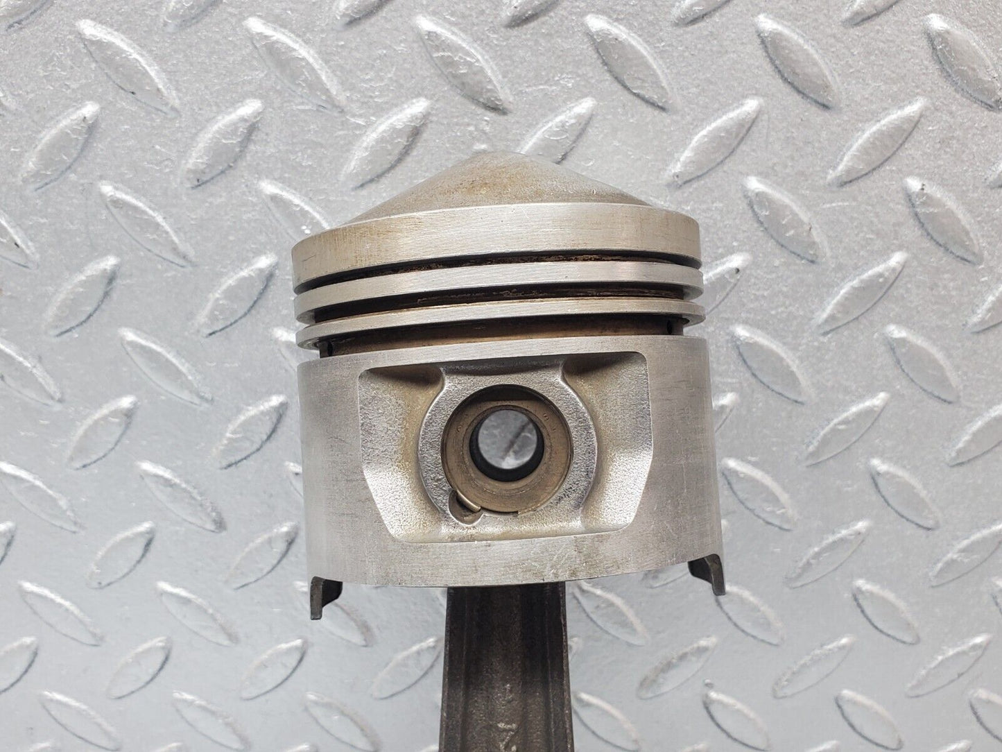 44301 Mercedes-Benz W123 280E Piston With Connecting Rod 85.985Mm 11005