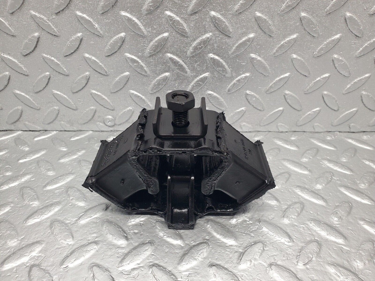 46299 Mercedes-Benz W124 280E Gearbox Rubber Mounting Bracket 1242400618