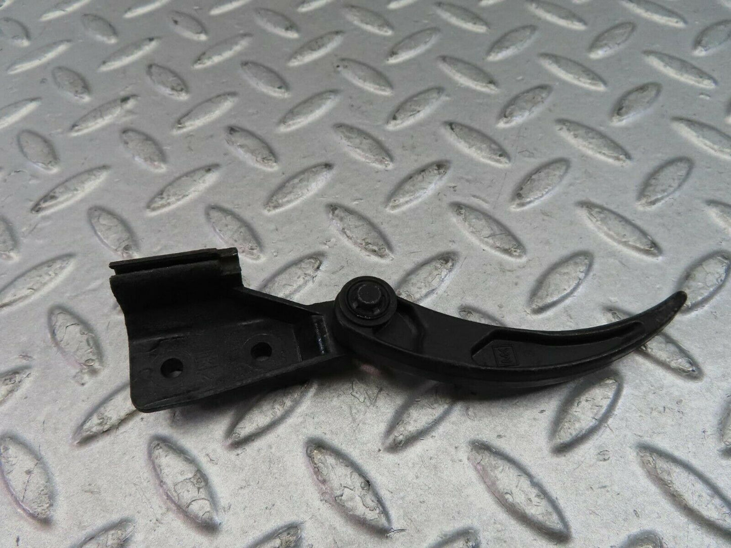9675 Mercedes-Benz C123 280CE Coupe Hood Opener Bonnet Opener Release