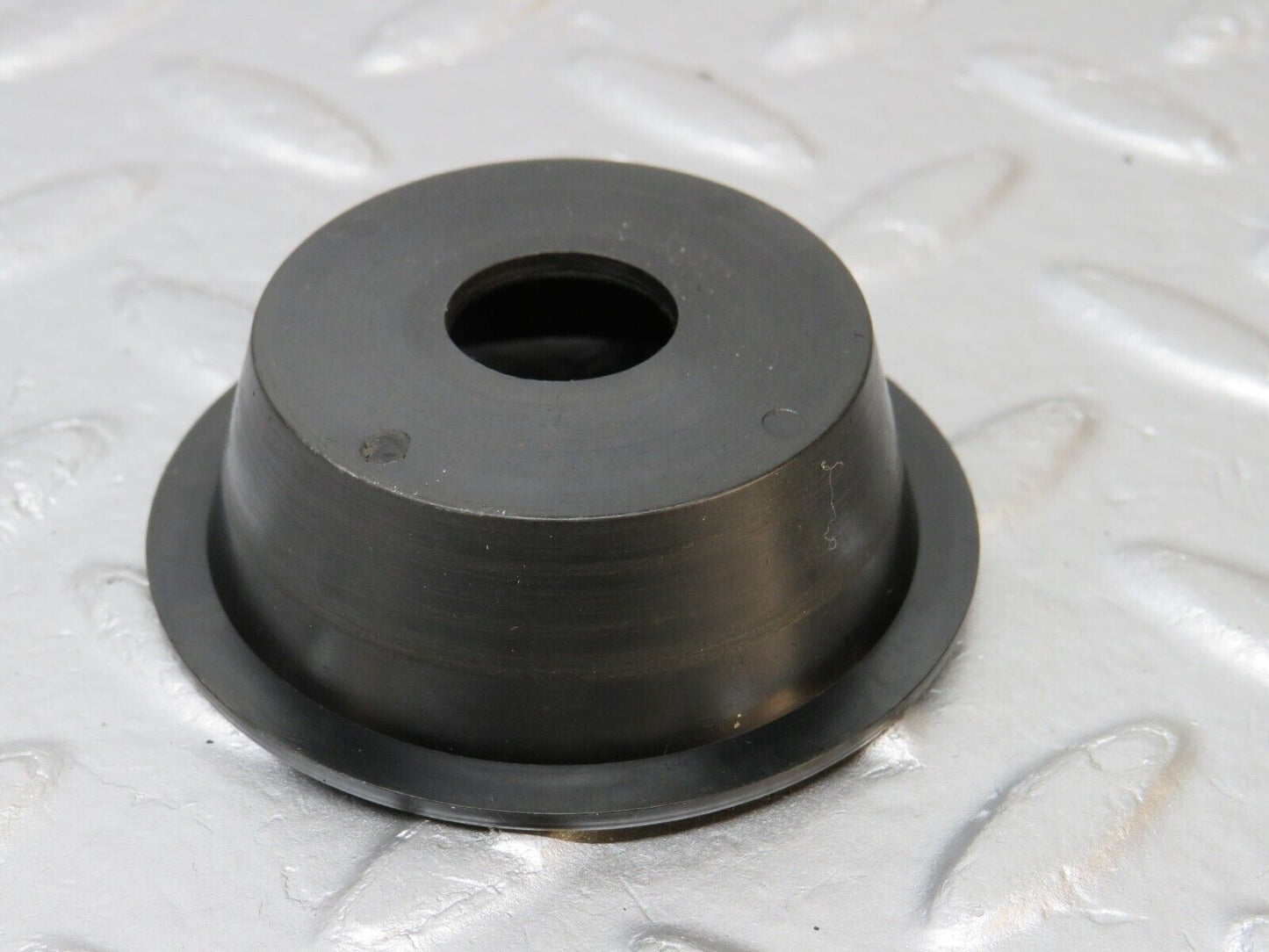 39825 Mercedes-Benz R107 350SL Headlight Switch Knob With Collar