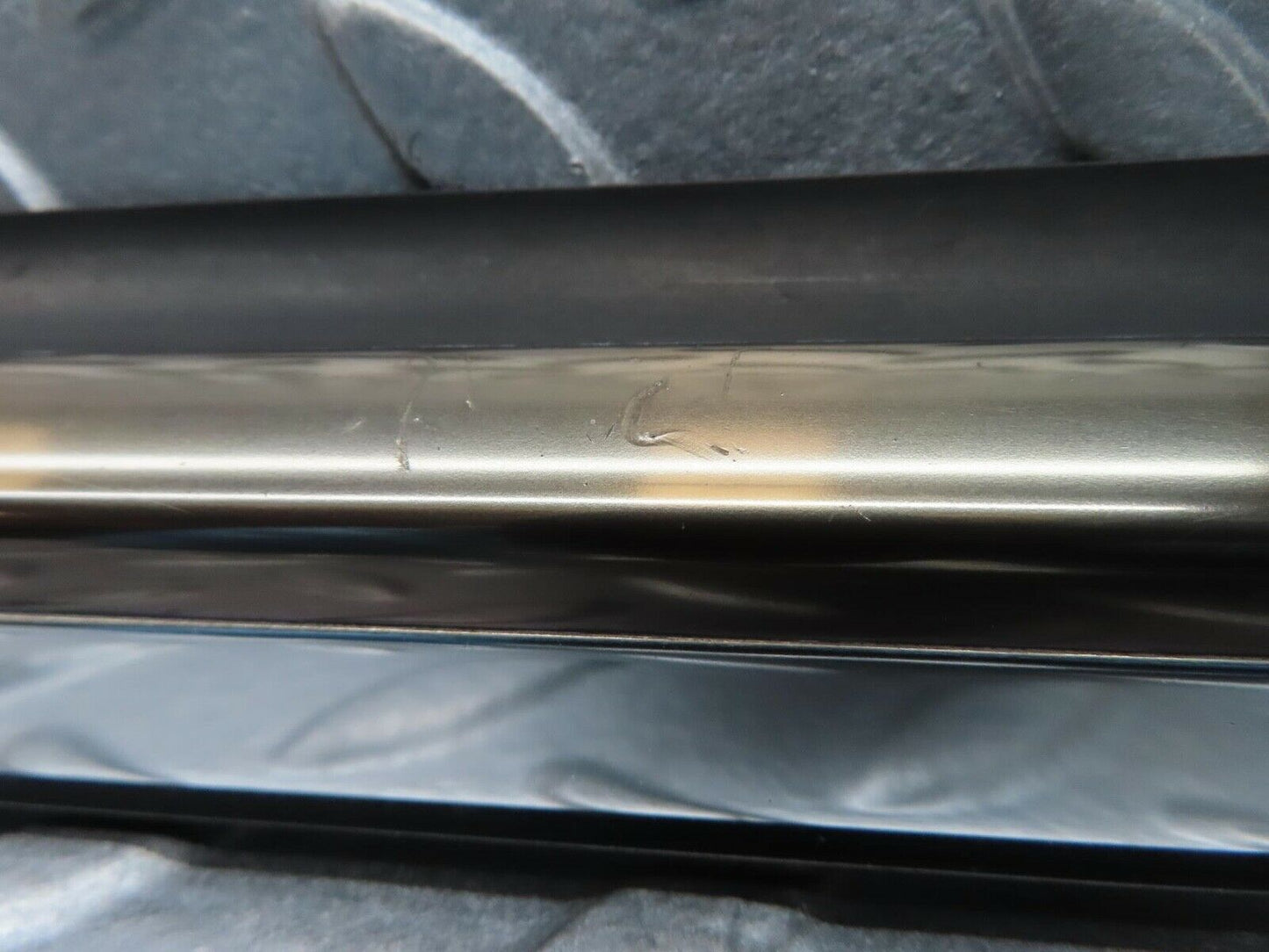 15194 Mercedes-Benz W140 S320 Front Left Door Chrome Moulding Trim