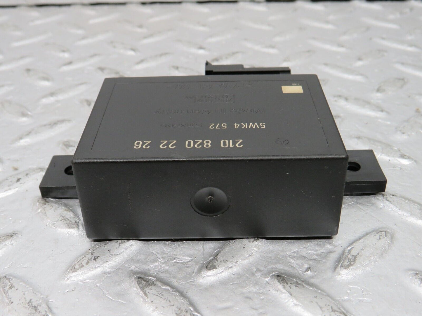 33432 Mercedes-Benz W202 C180 Comfort Control Unit 2108202226
