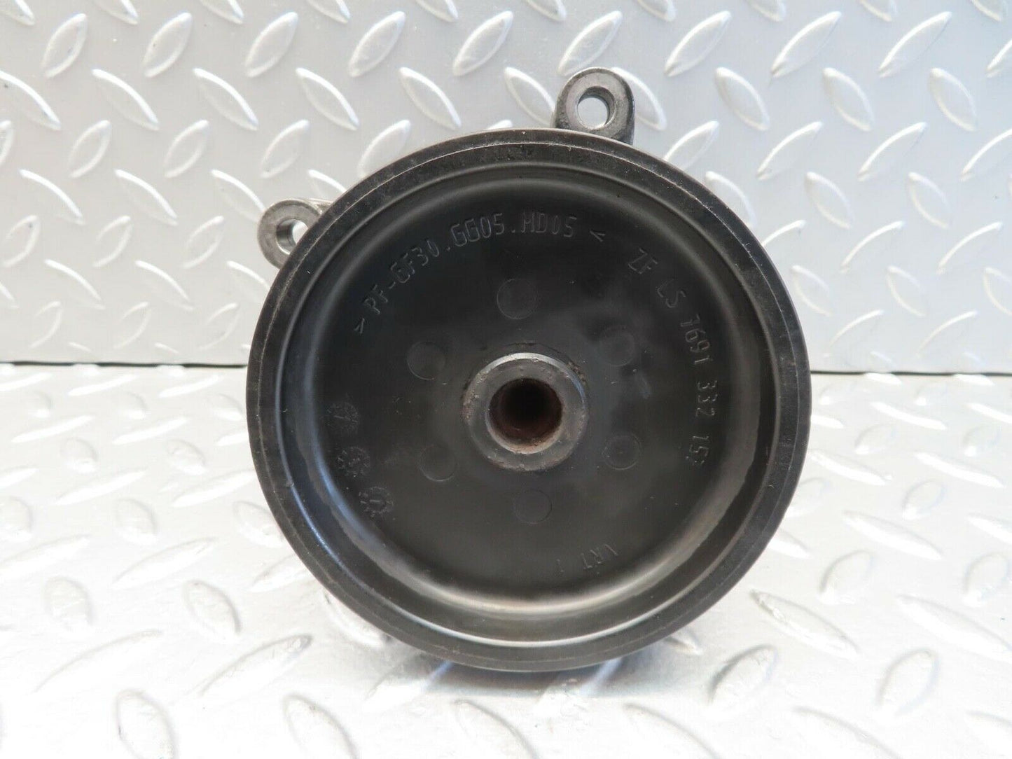11298 Mercedes-Benz W221 S320 Power Steering Pump 0044669801