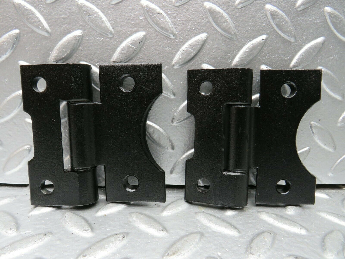 23120 Mercedes-Benz C123 230CE Coupe Door Hinges Pair 1237200037