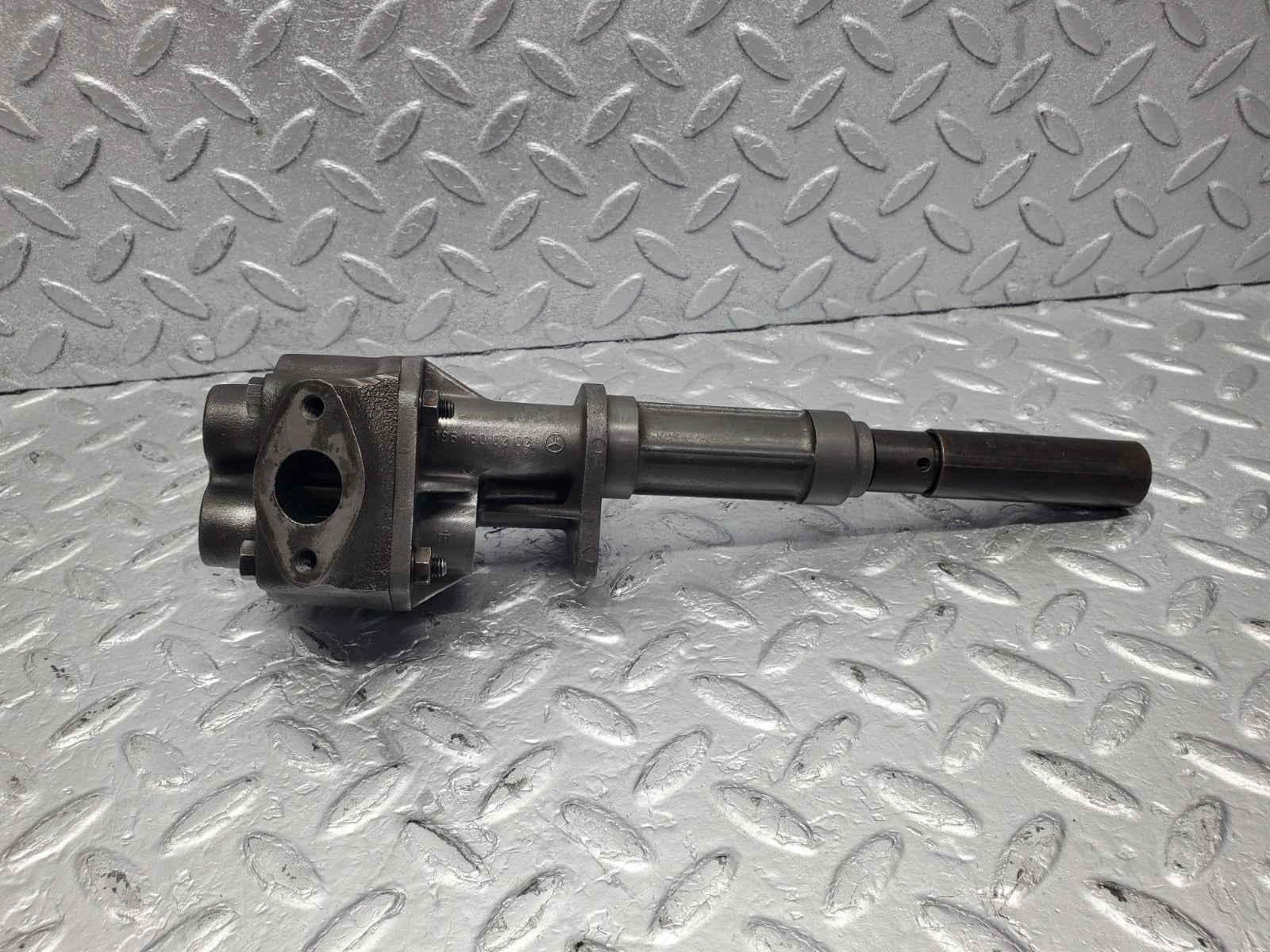 W112 oil pump used OEM