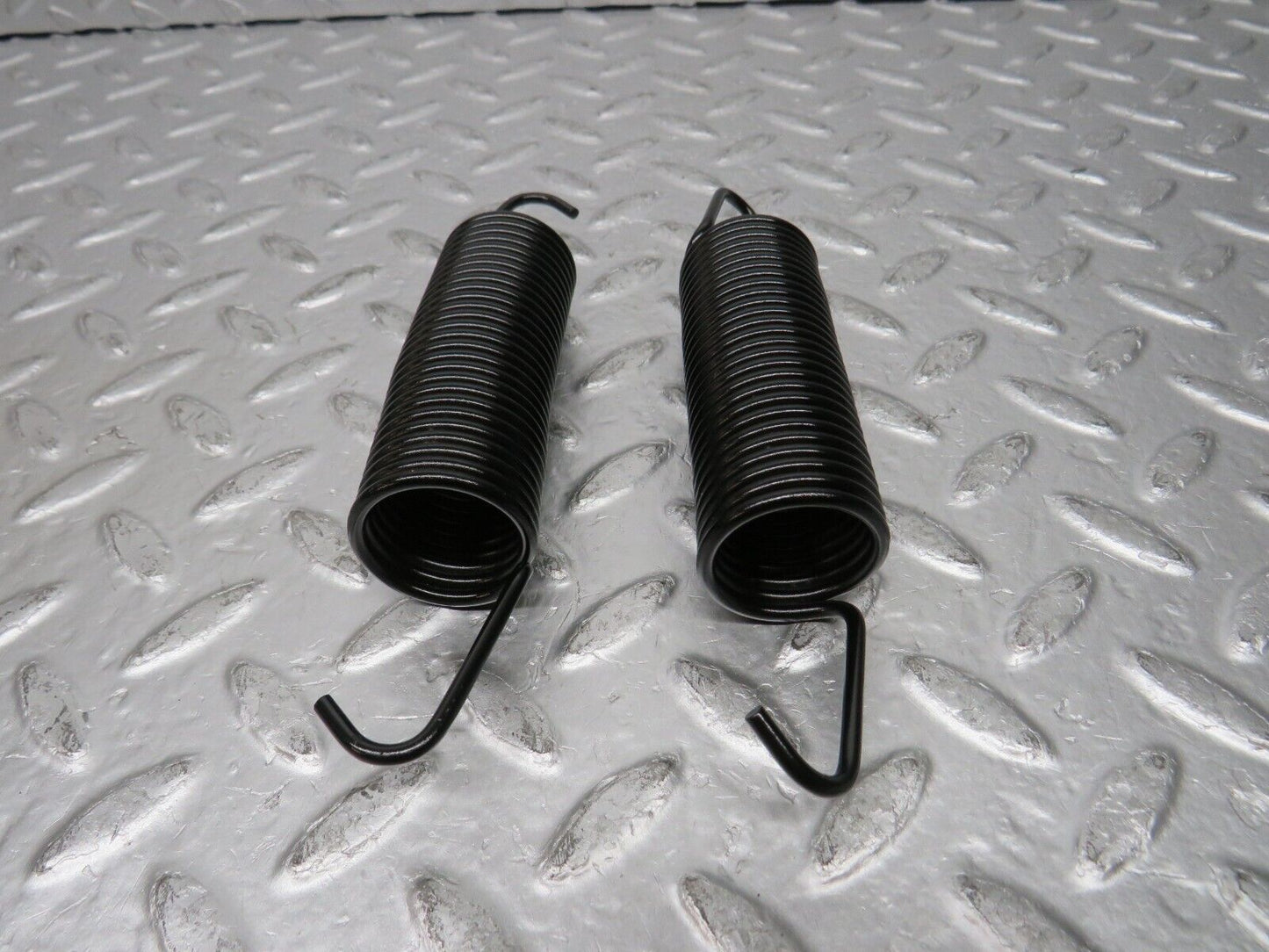 30861 Mercedes-Benz W201 190E 2.0L Trunk Lid Hinge Spring