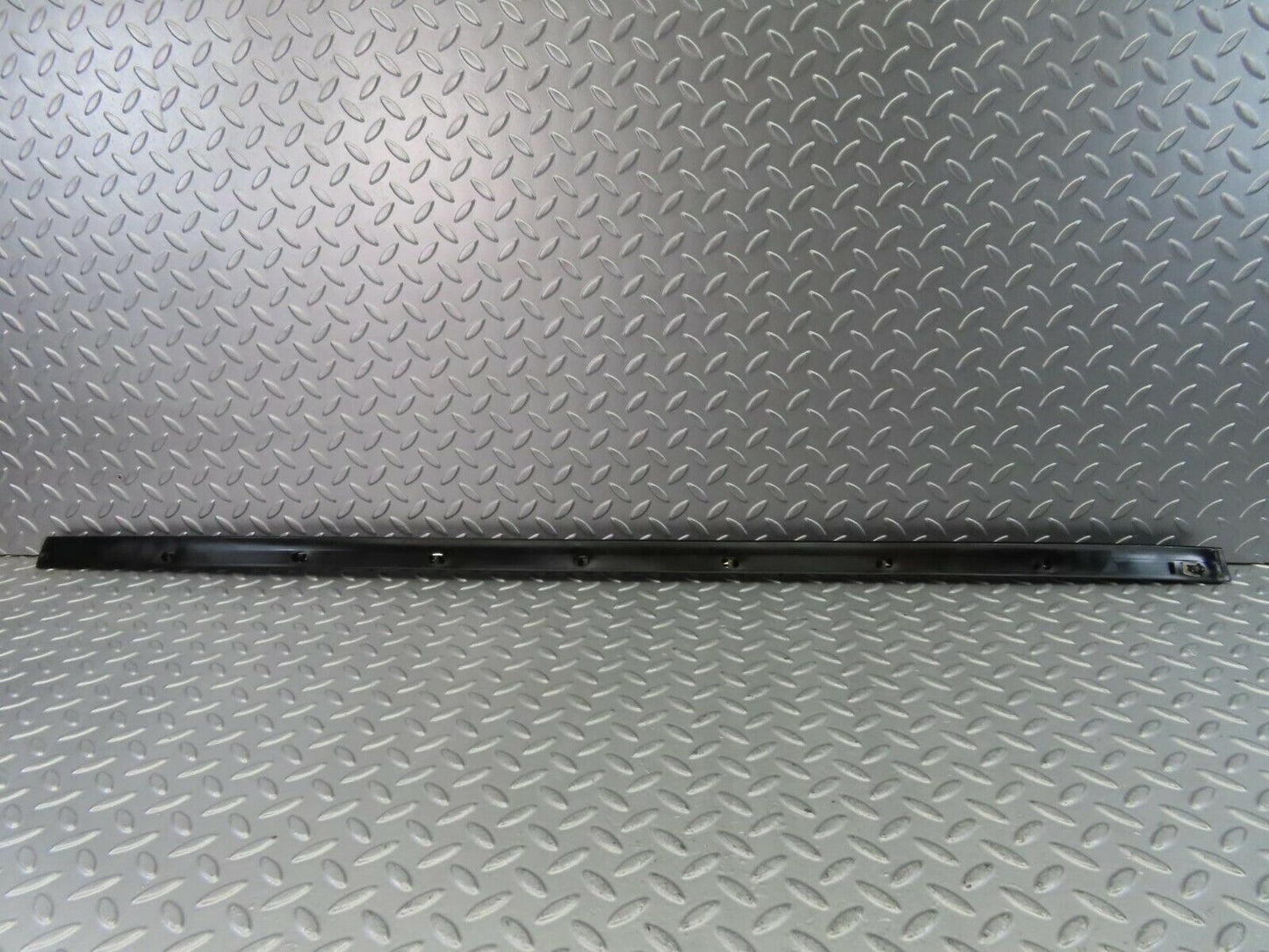 10296 Mercedes-Benz C107 Coupe Right Door Centre Moulding Trim