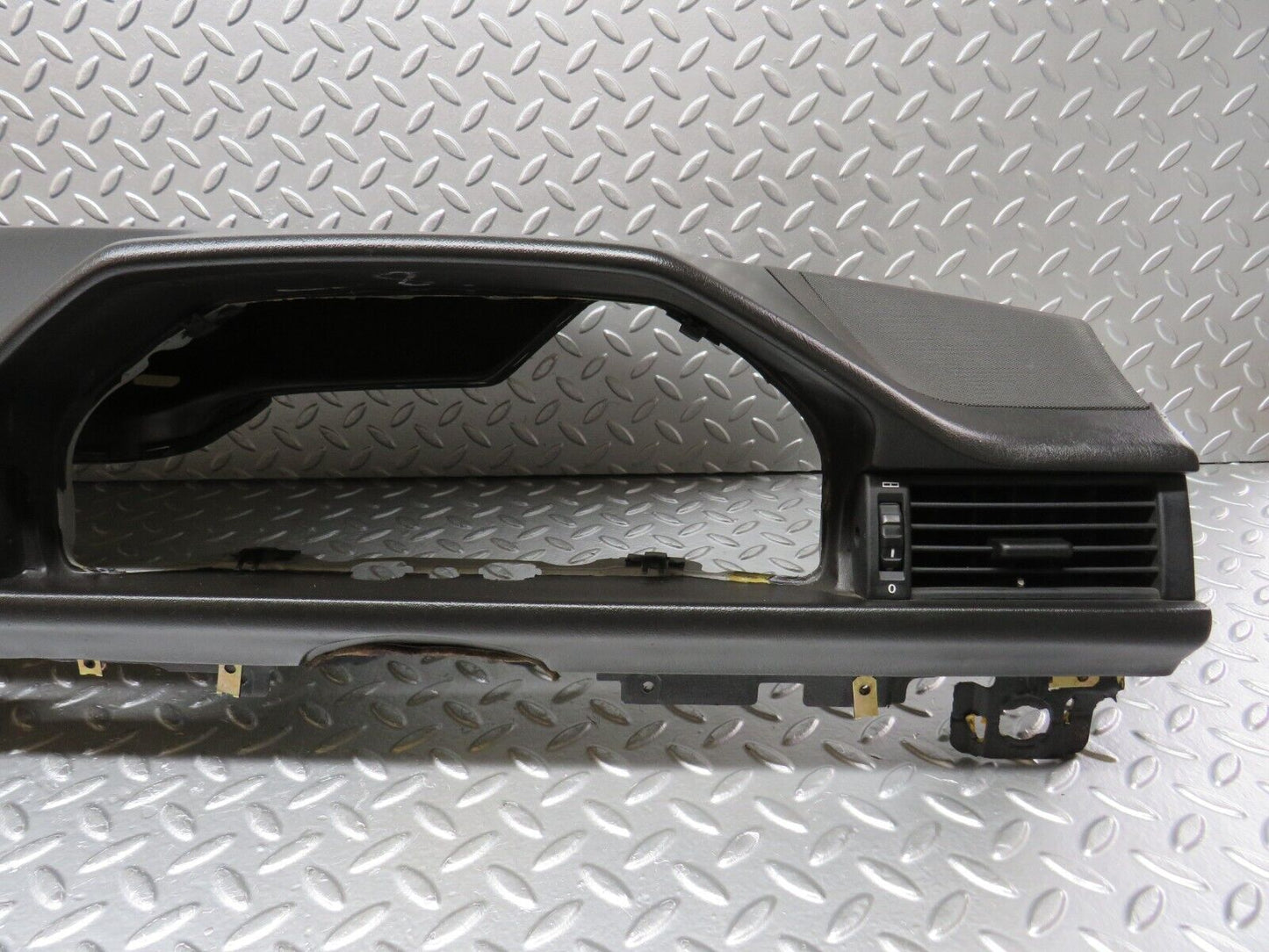 29294 Mercedes-Benz W124 230E Dashboard Brown