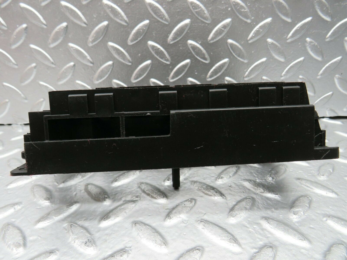 22595 Mercedes-Benz C124 E220 Coupe Fuse Relay Holder Bracket 1245450140