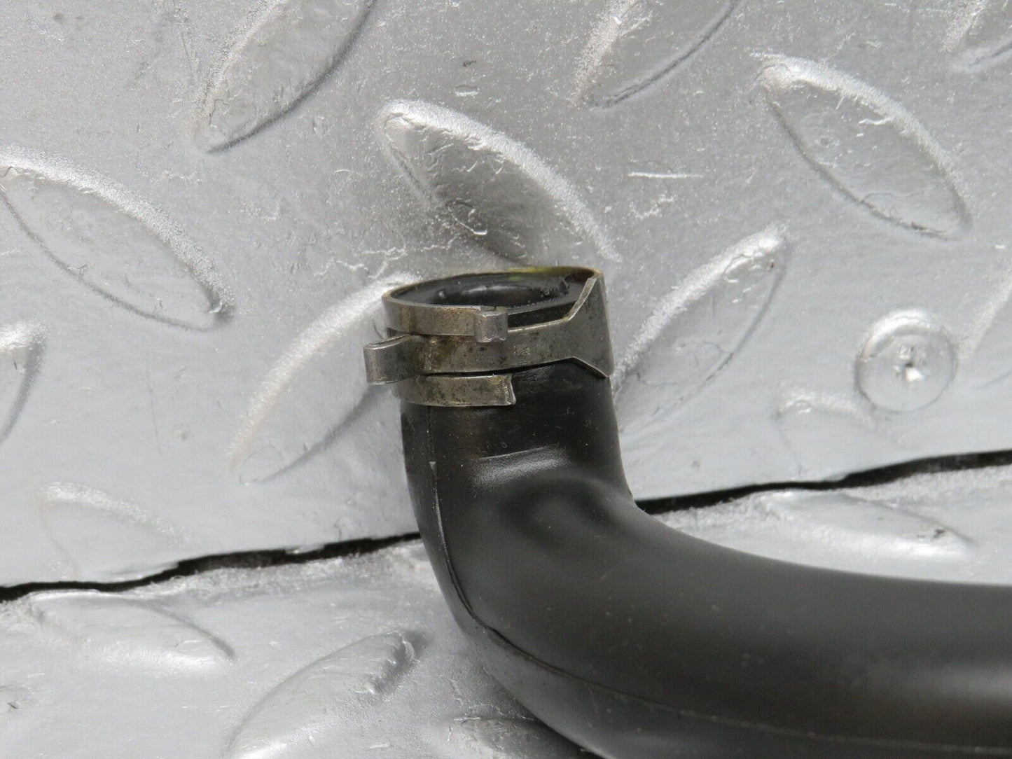39913 Mercedes-Benz R107 350SL Air Intake Breather Hose Pipe 1160940682 1160940482