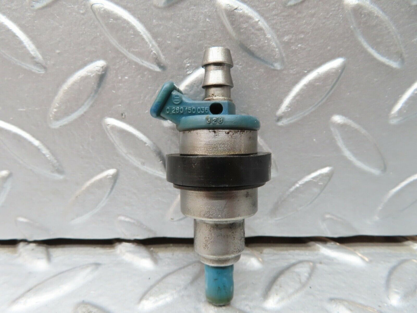 20687 Mercedes-Benz R107 450SL Coupe Fuel Injector Bosch 0280150036