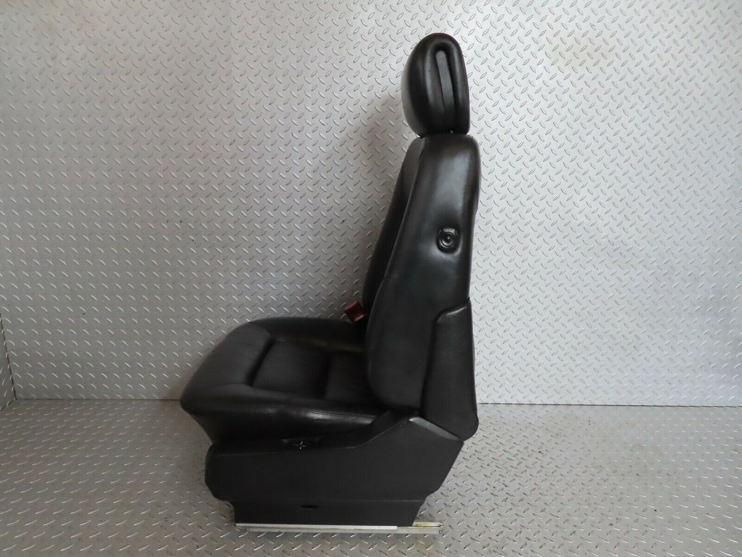 19411 Mercedes-Benz C140 CL420 Coupe Front Left Seat Black Leather
