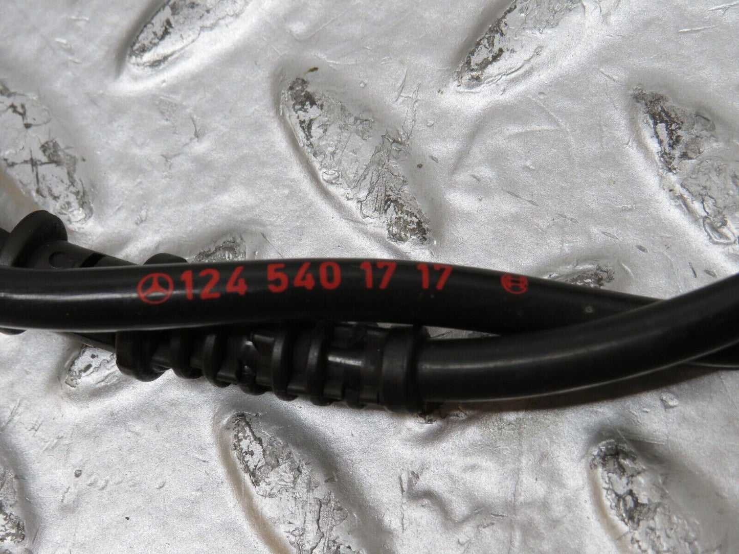 26597 Mercedes-Benz C124 220CE Coupe ABS Sensor Right Side 1245401717