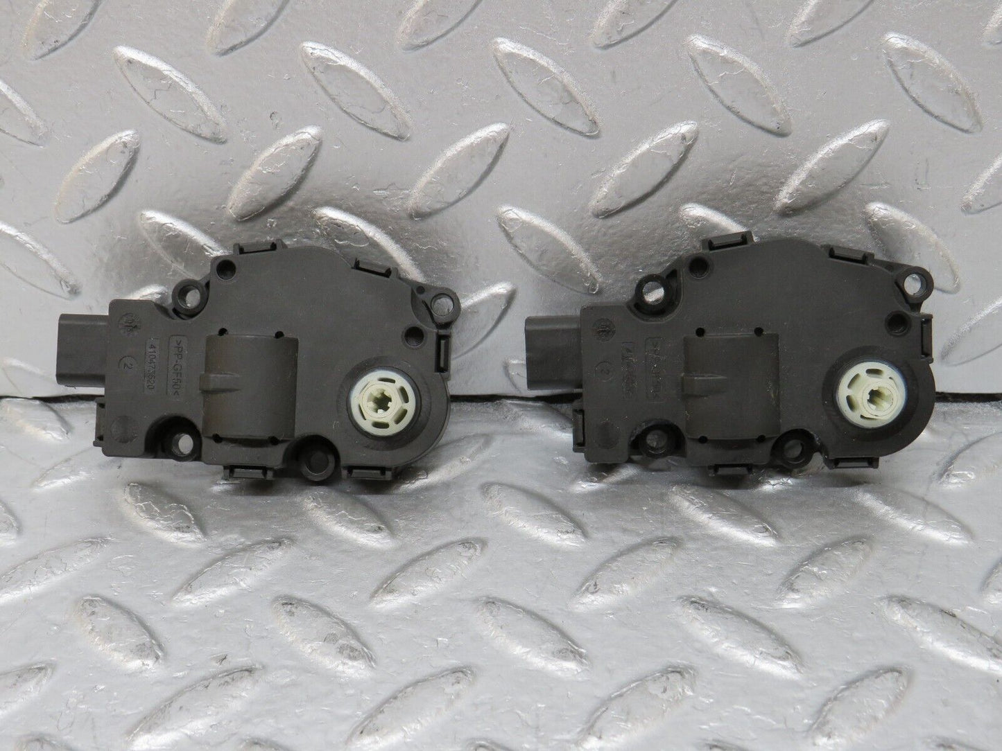 35276 Mercedes-Benz W221 Heater Actuator Motor 2x