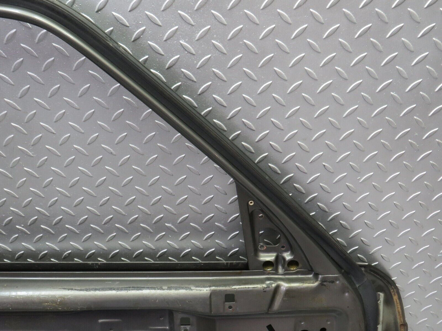 36222 Mercedes-Benz W126 420SE Front Left Door