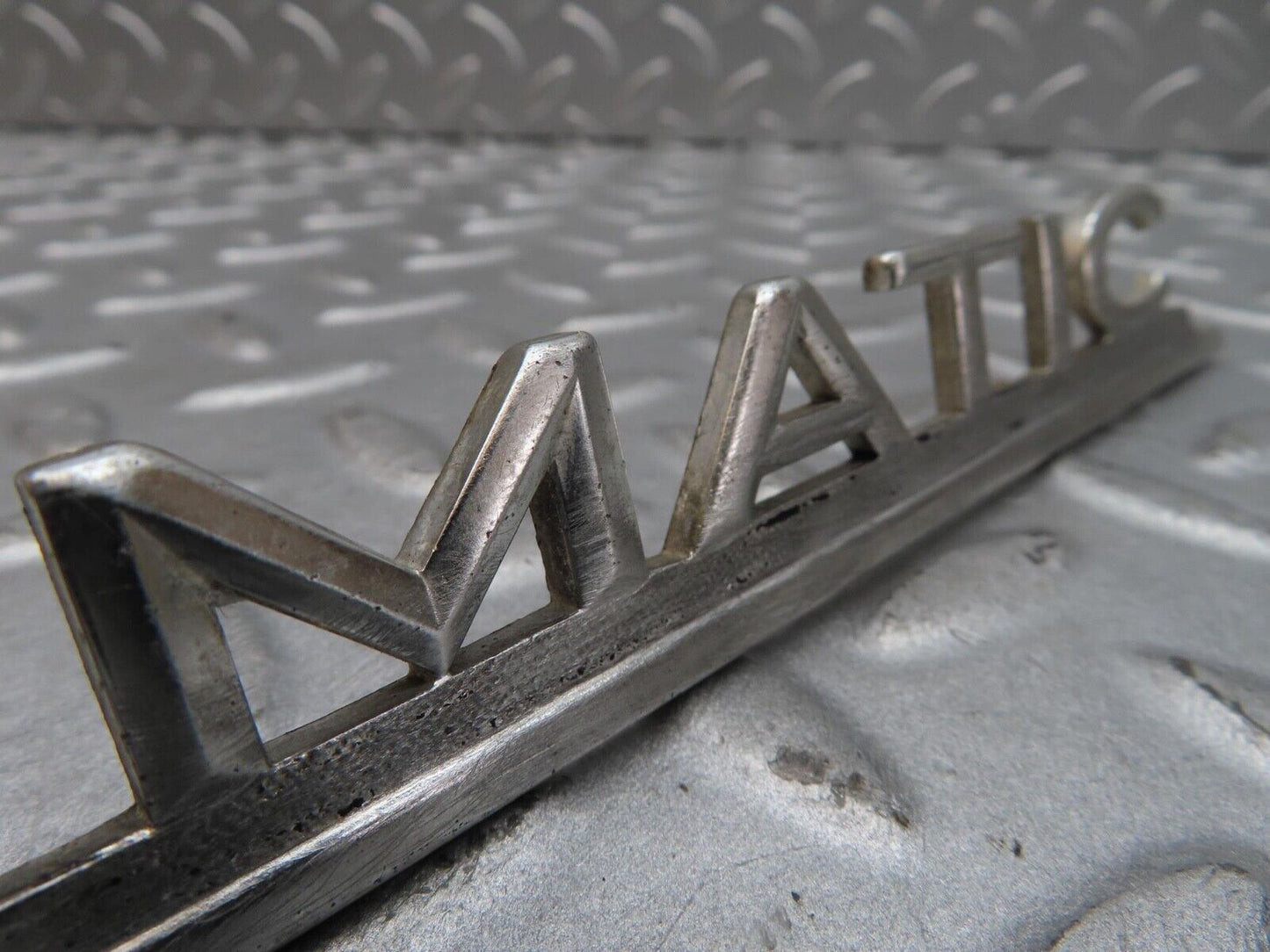 12476 Mercedes-Benz W108 280SE 3.5 Trunk Badge Emblem AUTOMATIC