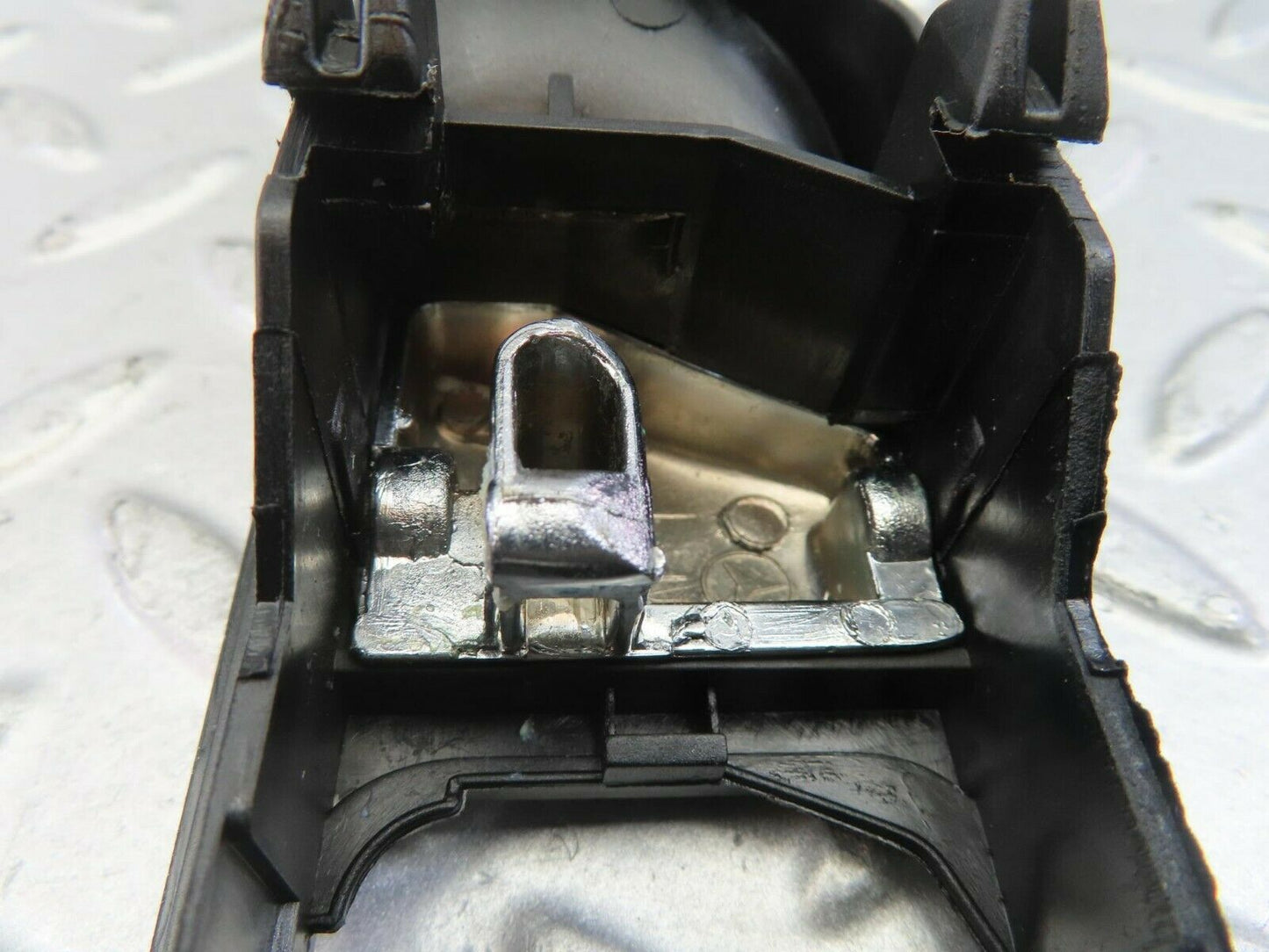 10378 Mercedes-Benz W201 190E Left Interior Door Handle 2017660164