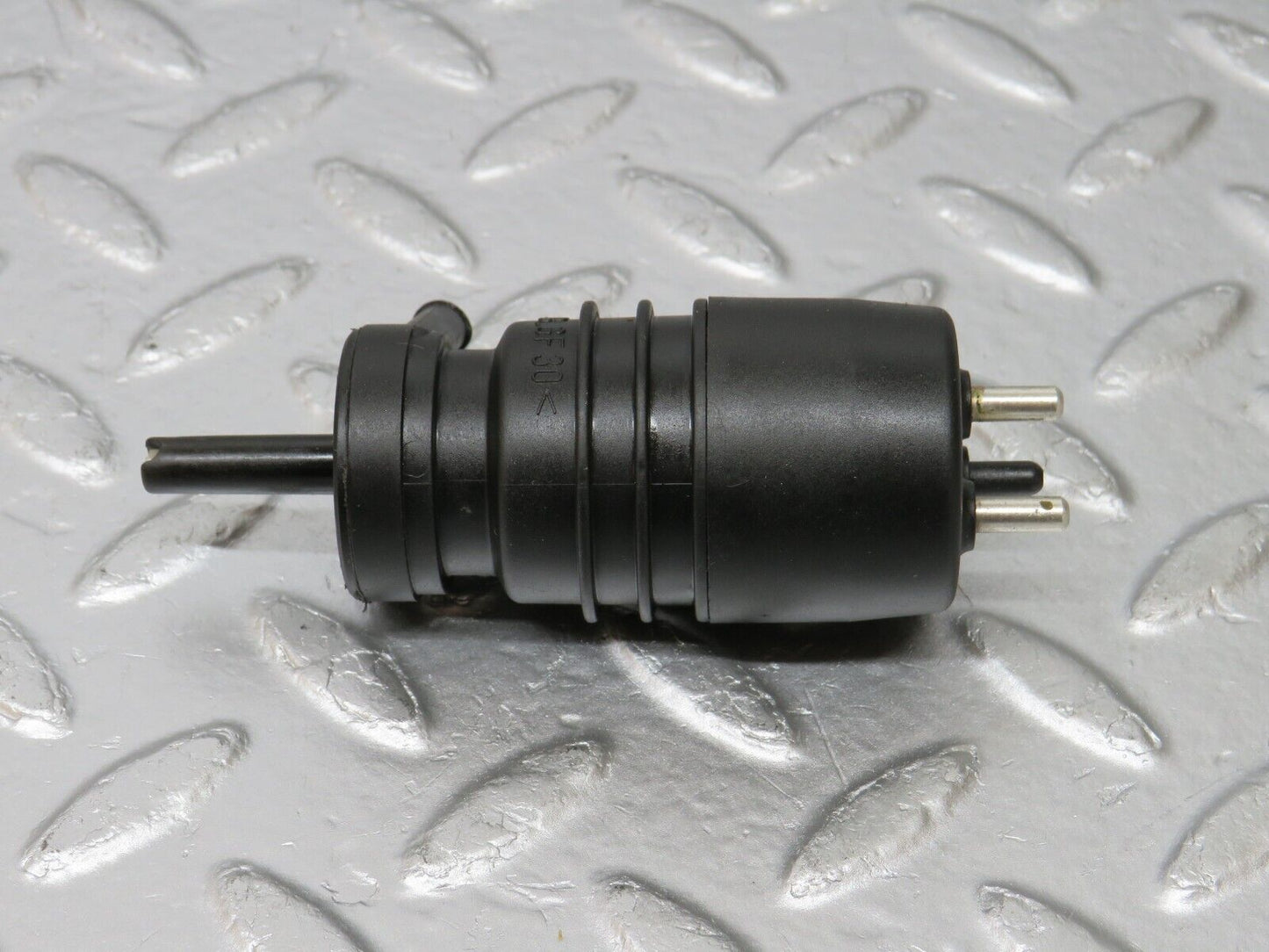 33609 Mercedes-Benz W201 190E Windscreen Washer Pump