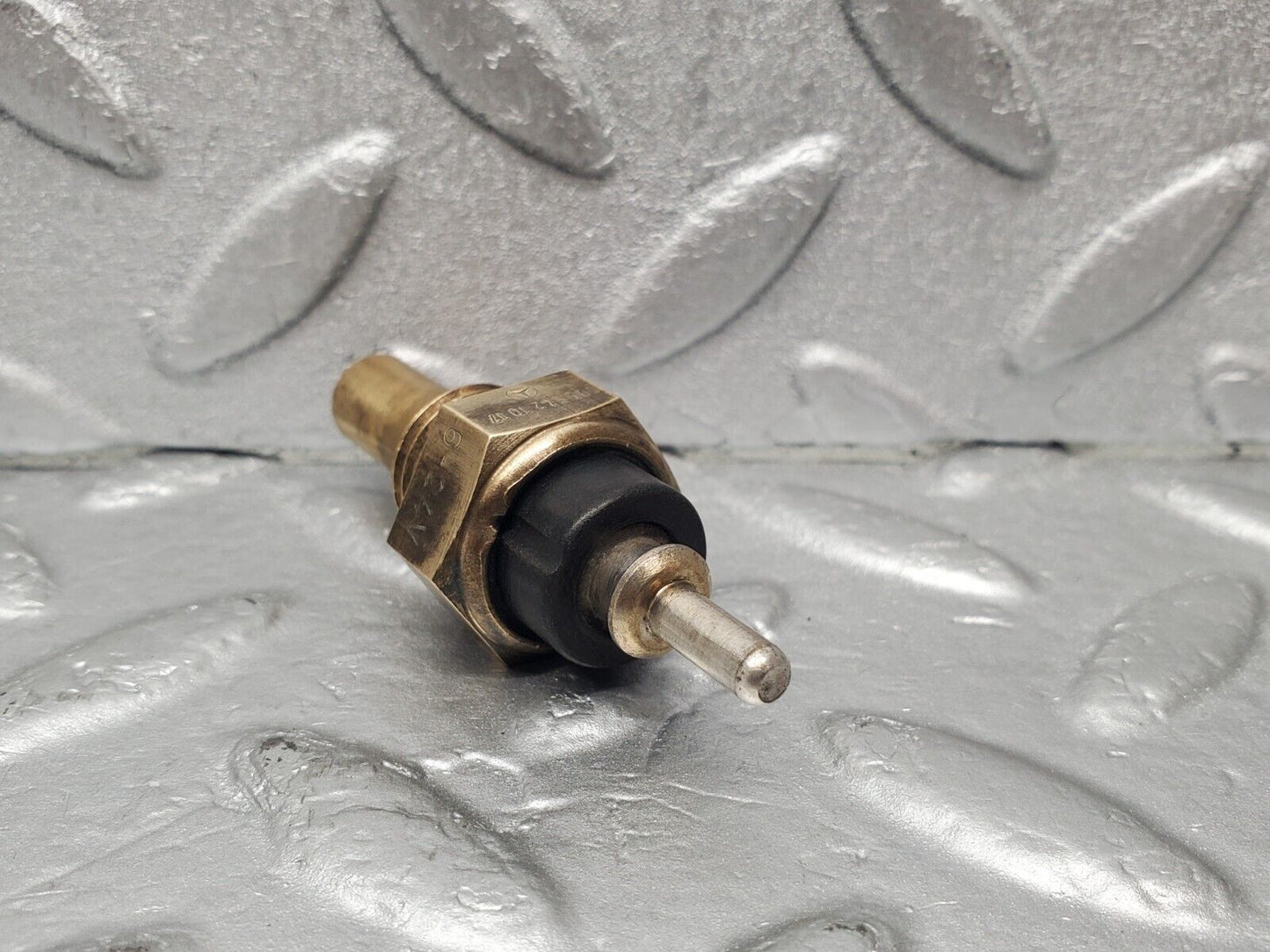 46046 Mercedes-Benz W126 420SE Coolant Temperature Sensor VDO 0055421017