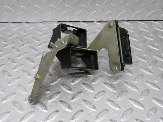 36186 Mercedes-Benz W126 420SE Diagnostic Connector With Bracket 1265459740