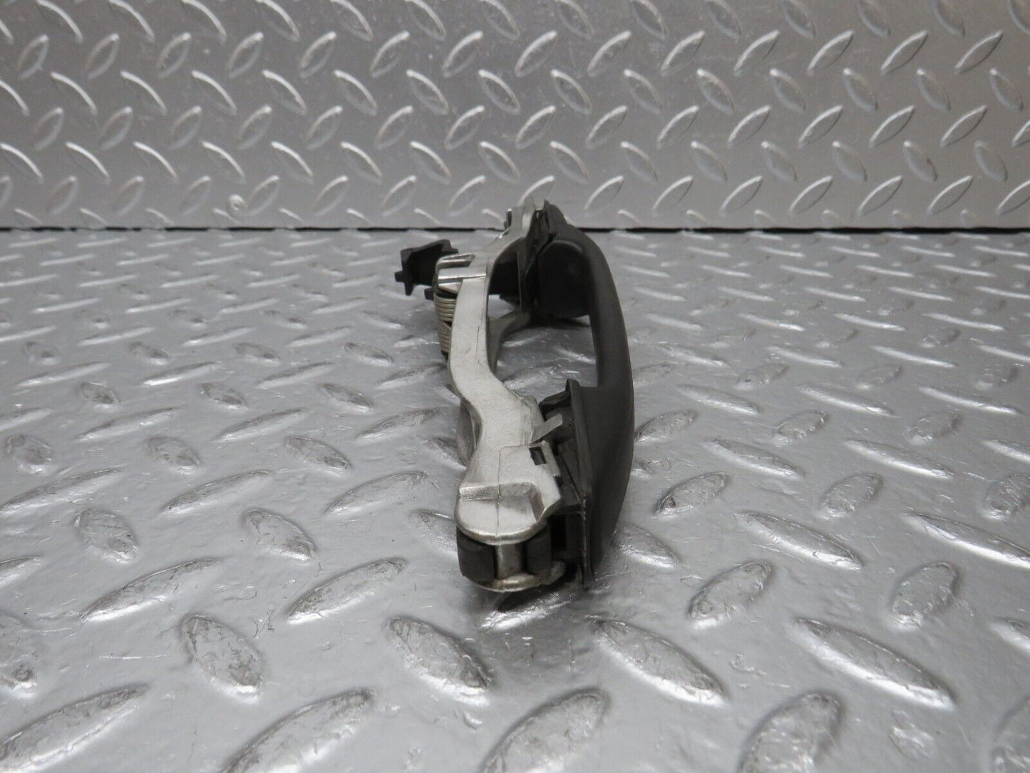 31713 Mercedes-Benz W201 190LE 1.8L Exterior Door Handle Rear Right
