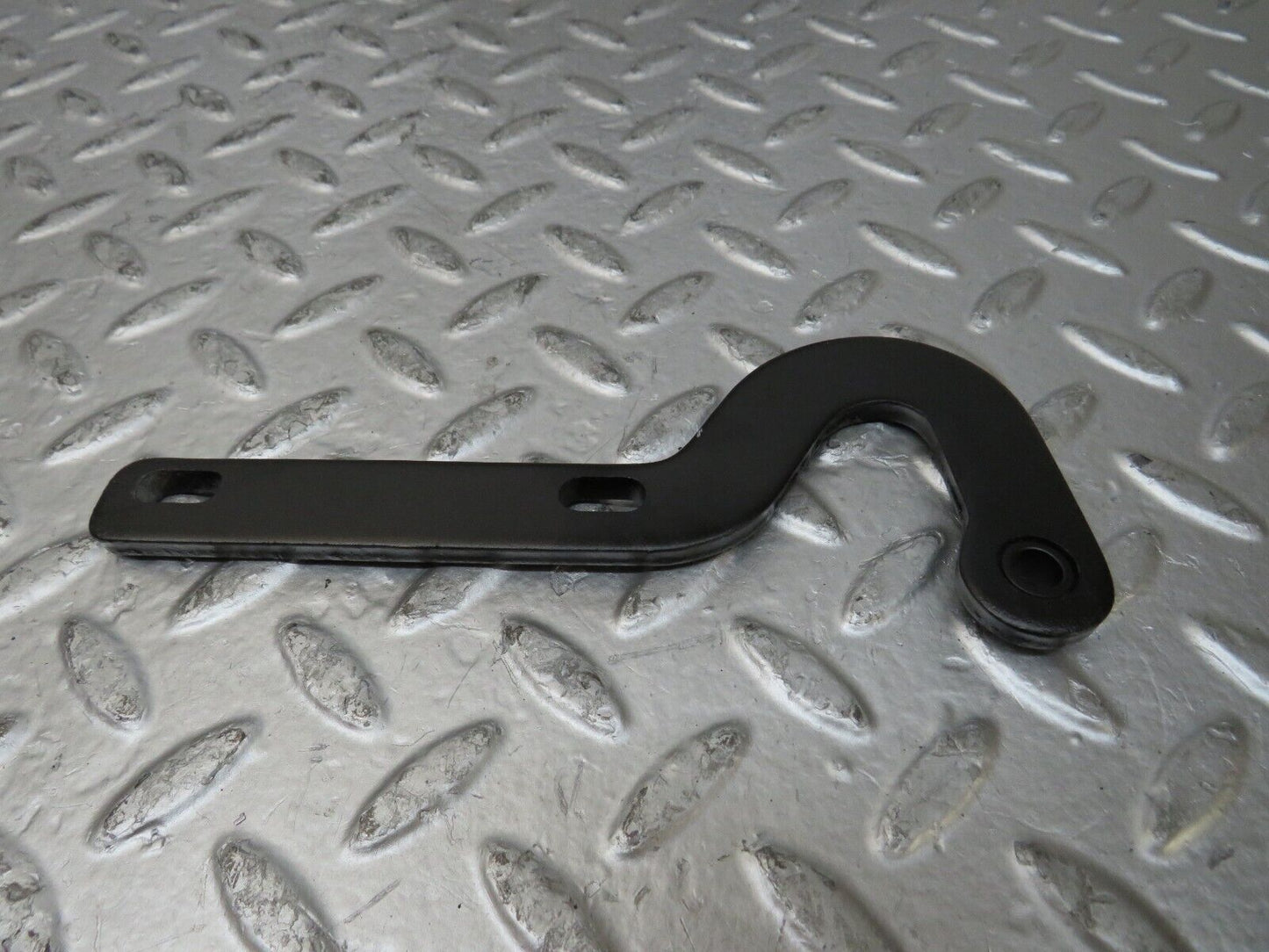 26282 Mercedes-Benz W116 450SE Bonnet Hinge Right Side