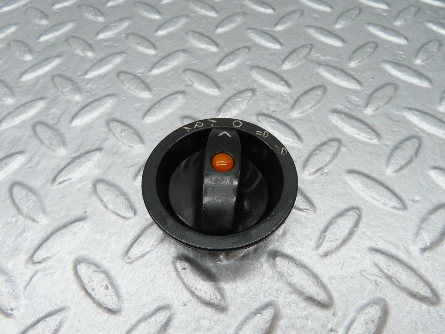 17979 Mercedes-Benz W123 200 Headlight Switch Black Collar And Knob
