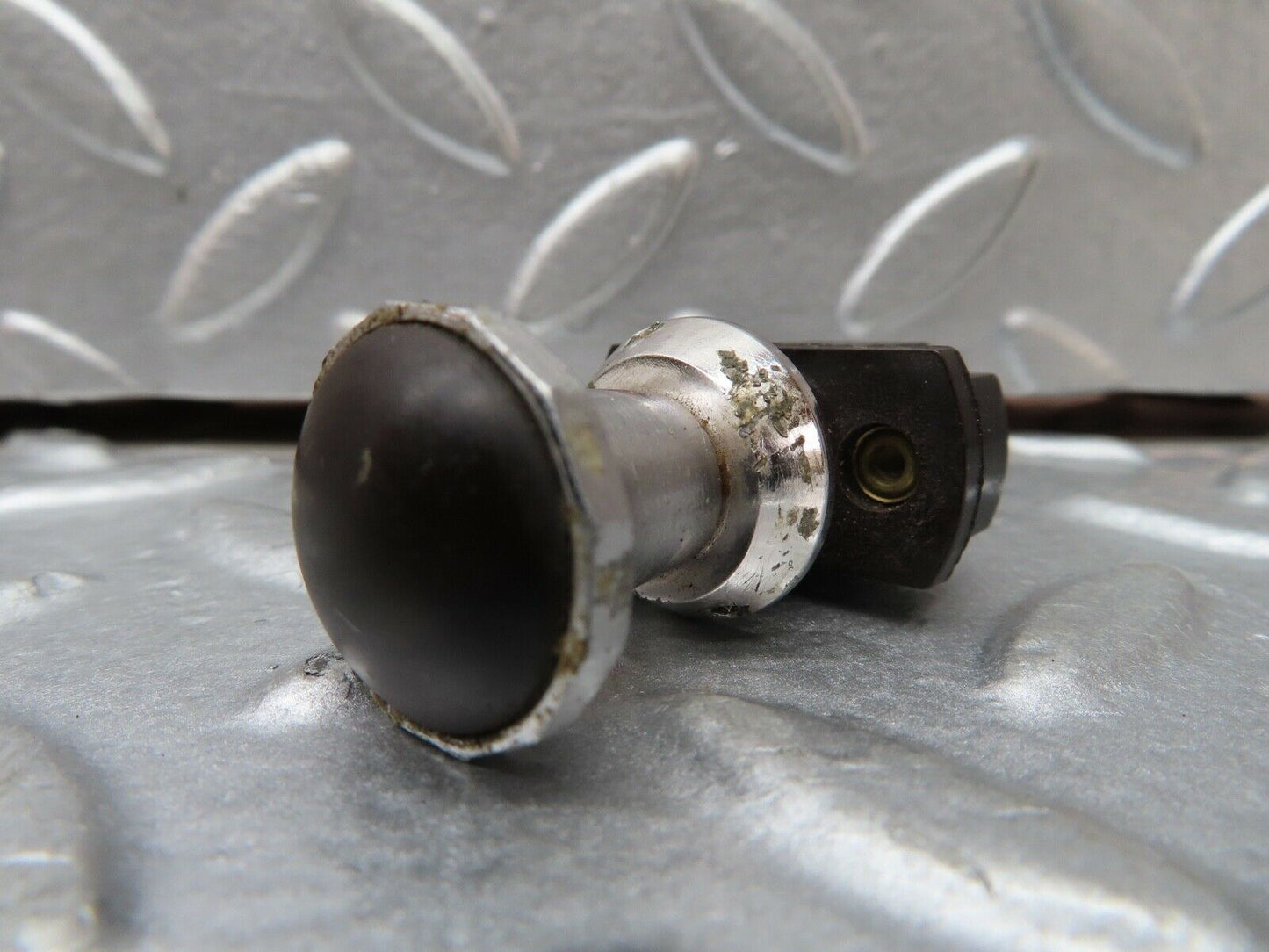 18655 Mercedes-Benz W120 W121 Ponton Switch Ceiling Lamp 2612